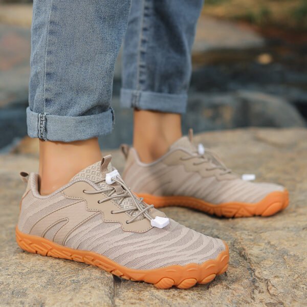 ⁦2024 Cross-border New Breathable Wide Last Shoes Men And Women Comfortable Soft Sneaker Outdoor Multi-functional Casual Shoes Wholesale⁩ - الصورة ⁦2⁩
