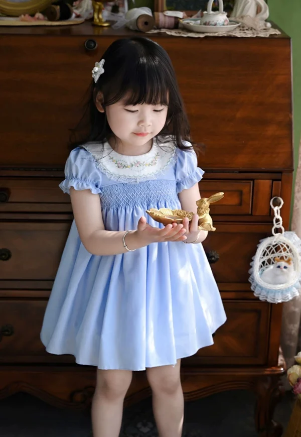 ⁦Girls' Classical Temperament In Summer Hand-made Embroidered Retro Princess Dress Short Sleeve Dress⁩ - الصورة ⁦2⁩